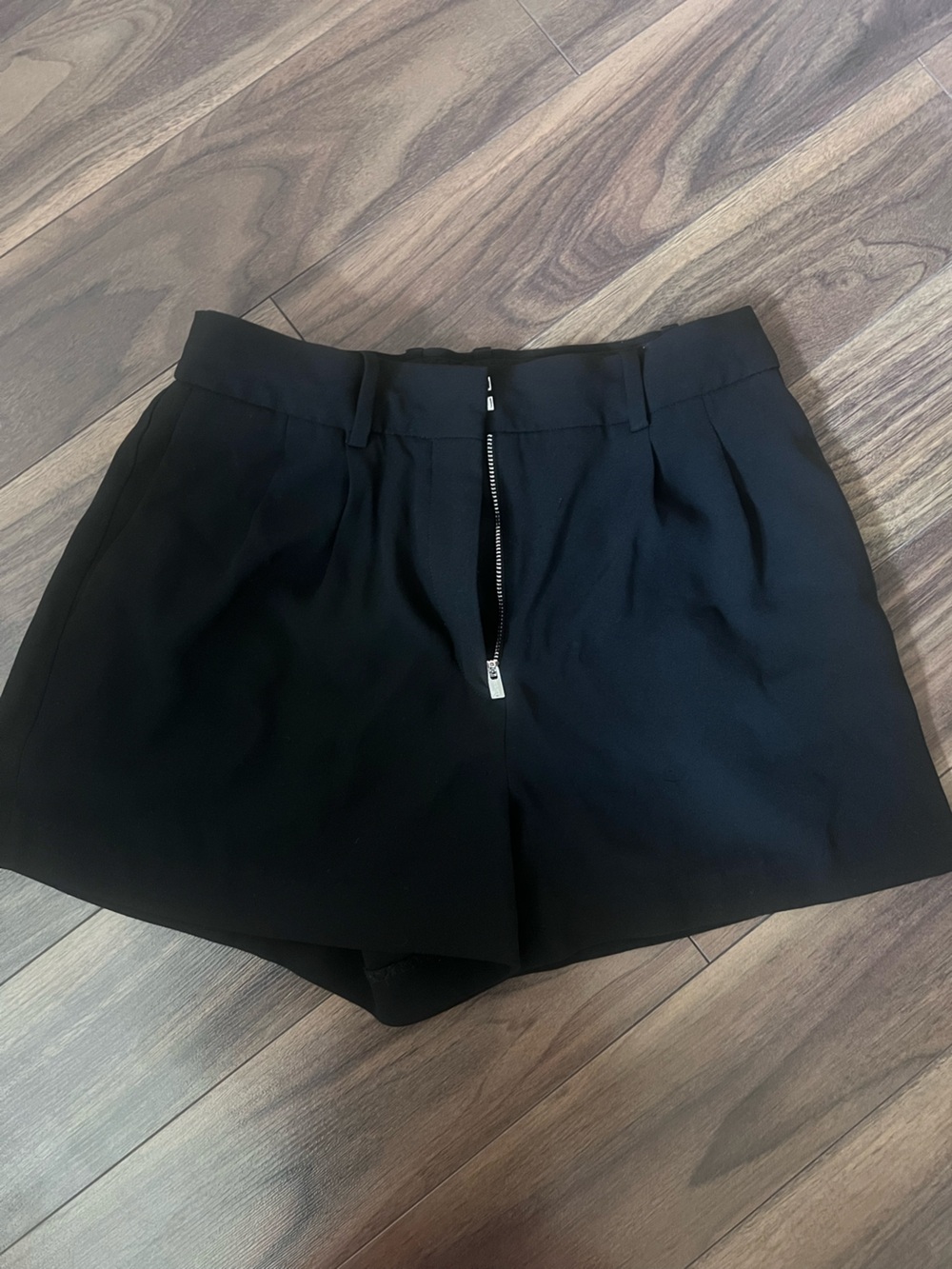 Aritzia Babaton Shorts